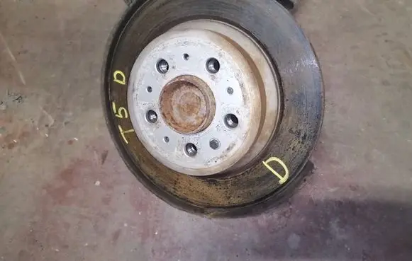 Volvo S60 Rear wheel hub spindle/knuckle 