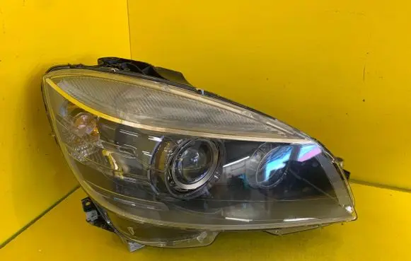 Mercedes-Benz C W204 Headlight/headlamp A2048209461