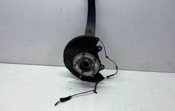 Dodge Durango III Front wheel hub spindle knuckle