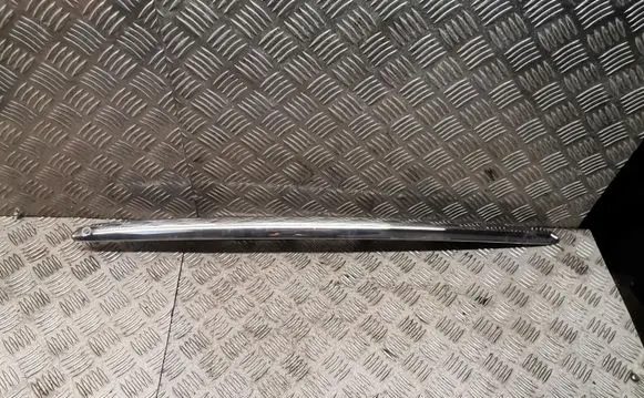 Toyota Avensis Verso Trunk door license plate light bar 7681144010