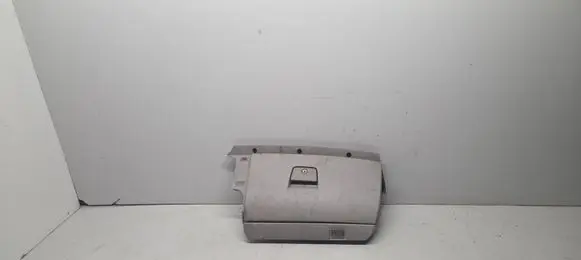 Volvo V50 Glove box 8626141