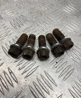 BMW 5 F10 F11 Nuts/bolts 
