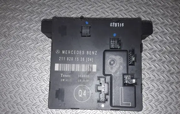 Mercedes-Benz E W211 Door control unit/module 2118201526