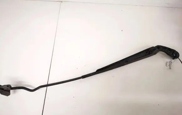 Chrysler Voyager Front wiper blade arm 4717361b