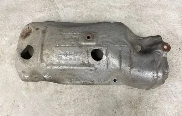 Opel Insignia A Exhaust heat shield 55562332