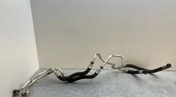 BMW 5 F10 F11 Oil cooling pipe 7590613 7590614