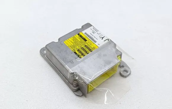 Toyota Avensis T270 Airbag control unit/module 8917005230