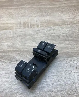 Volkswagen PASSAT B6 Electric window control switch 1K4959857