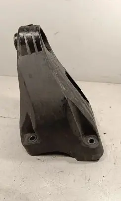 Mercedes-Benz E W213 Engine mounting bracket A6542230100