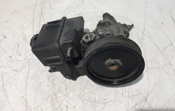 Mercedes-Benz Sprinter W906 Power steering pump A0064667801 76939005255 7691332150