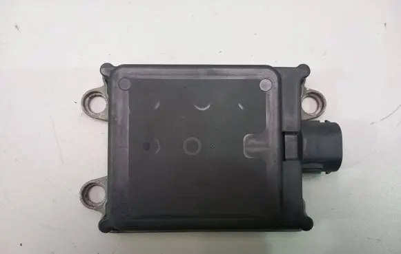 BMW 5 G30 G31 G38 Distronic sensor radar 6881171