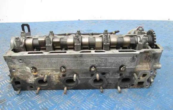 Opel Vectra B Engine head 