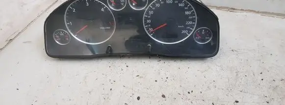 Speedometer (instrument cluster)