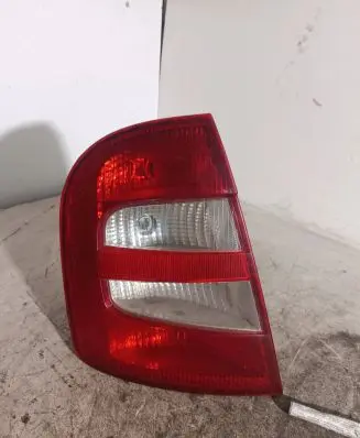 Skoda Fabia Mk1 (6Y) Rear/tail lights 24111999 XU3X13405AA