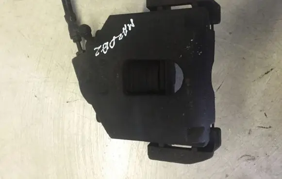Mazda 2 Front Brake Caliper Pad/Carrier 