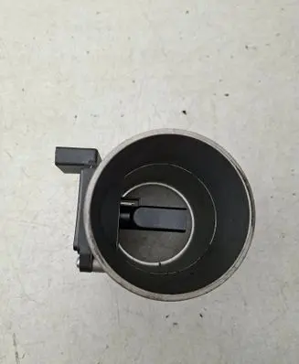 Audi A6 S6 C5 4B Mass air flow meter 330870094