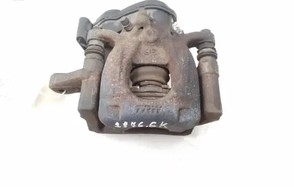 Nissan Qashqai Rear brake caliper