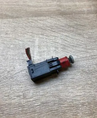 Opel Vectra C Brake pedal sensor switch 13178792