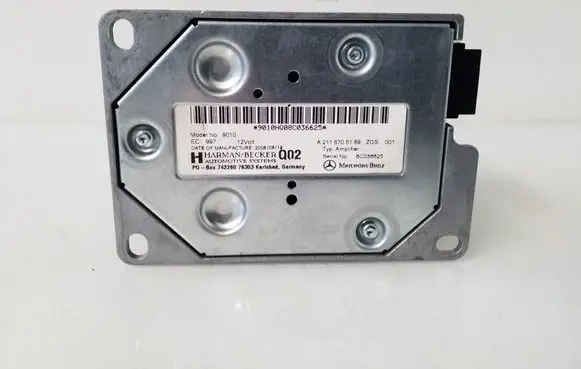 Mercedes-Benz CLS C219 Sound amplifier A2118705189