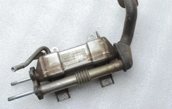 Toyota Auris 150 EGR valve cooler 256800R020