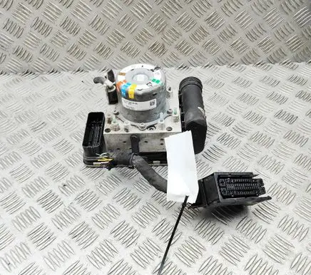 Mercedes-Benz GLE W167 Air suspension compressor/pump A1673208905