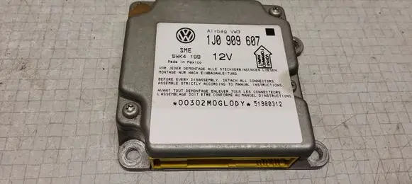 Volkswagen PASSAT B5 Airbag control unit/module 1J0909607
