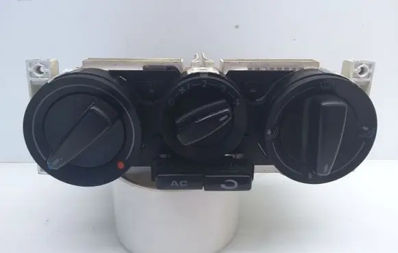 Volkswagen PASSAT B5 Climate control unit