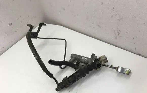 Clutch slave cylinder