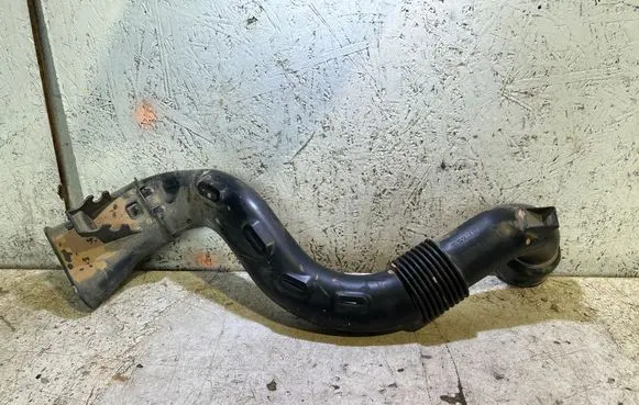 Dacia Duster II Air intake duct part 165558896R 72477043 LSA927