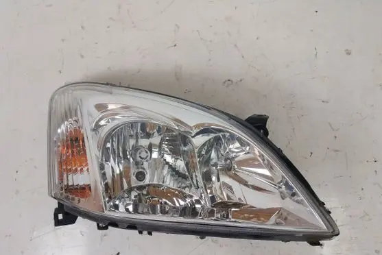 Toyota Corolla E120 E130 Headlight/headlamp TYC20-A241B