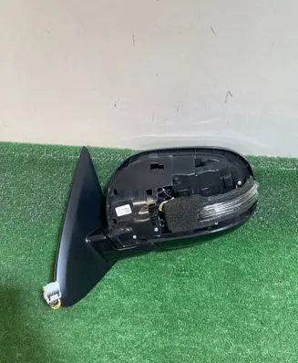 Mitsubishi Outlander Front door electric wing mirror 7632B347