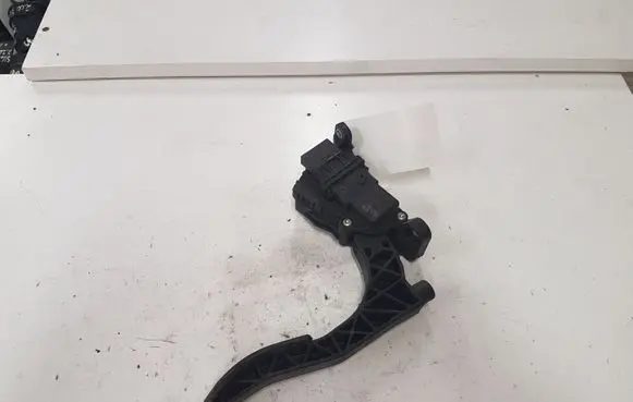 Audi A6 S6 C6 4F Accelerator throttle pedal 4F1721523B
