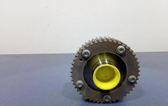 Skoda Octavia Mk3 (5E) Camshaft 04E109153
