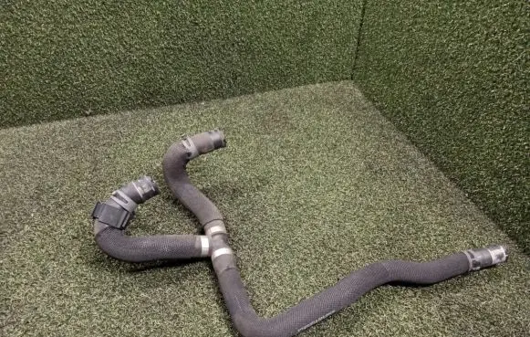 Porsche Cayenne (9Y0 9Y3) Engine coolant pipe/hose 9Y0820451A 9Y0820451