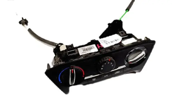 Hyundai i20 (GB IB) Interior fan control switch 97250-C8010
