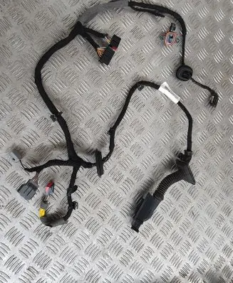 Volvo V60 Front door wiring loom/harness boot 31483780