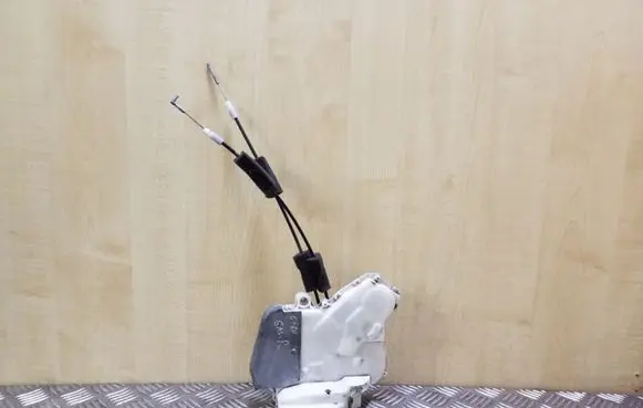 Honda CR-V Rear door lock 72611SWAE1
