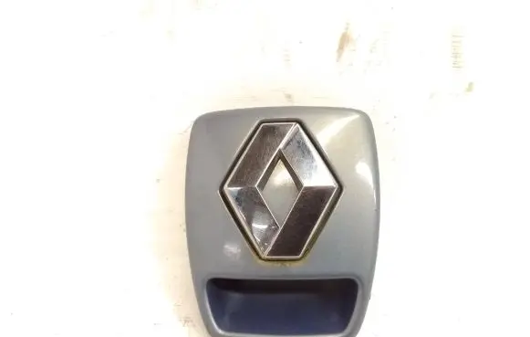Tailgate opening switch