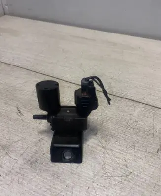 Toyota Corolla E120 E130 Turbo solenoid valve 90910-12232