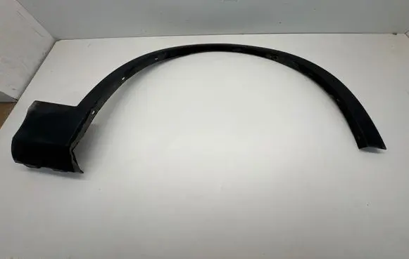 BMW X3 F25 Front arch trim 7210082