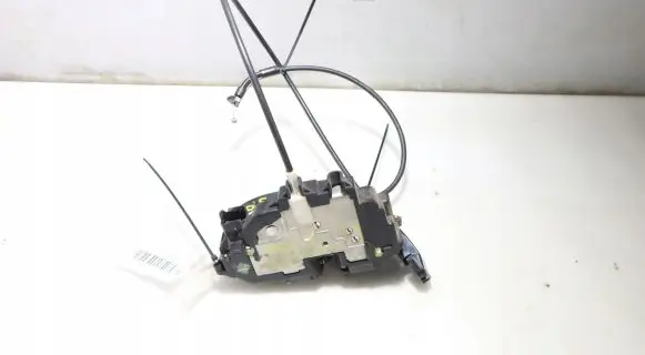 Renault Modus Front door lock