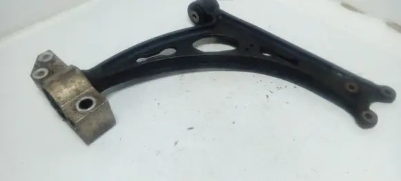 Volkswagen Touran I Front lower control arm/wishbone