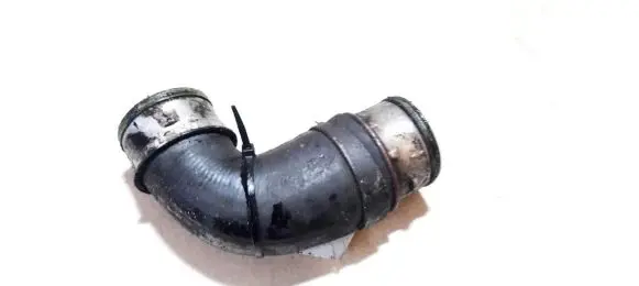 Volkswagen PASSAT B6 Intercooler hose/pipe 