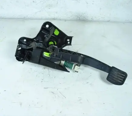 Ford Galaxy Accelerator throttle pedal 6G92-7B633-NH