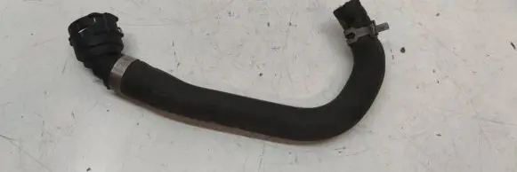 Volvo V70 Engine coolant pipe/hose 31368800