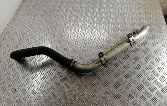 Audi Q7 4L Intercooler hose/pipe 145737 7L6145737