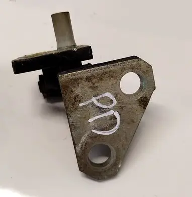 Volkswagen Golf Plus Front door upper hinge 
