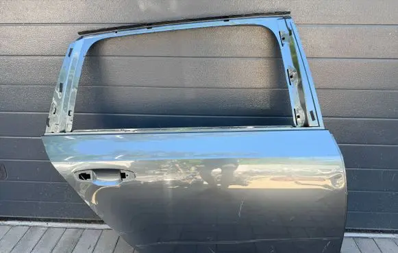 Skoda Octavia Mk3 (5E) Rear door 5E983331
