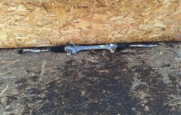 Toyota Yaris Steering rack