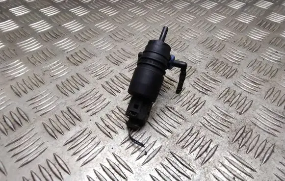 Audi A4 S4 B6 8E 8H Windscreen/windshield washer pump